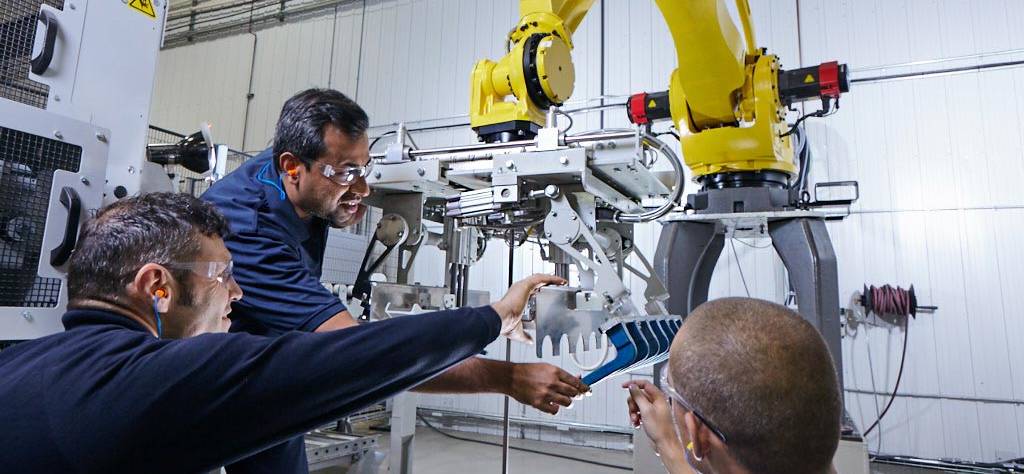 Venta de componentes industriales de marcas de prestigio, sensores y resistencias térmicas, así como material de instrumentación.